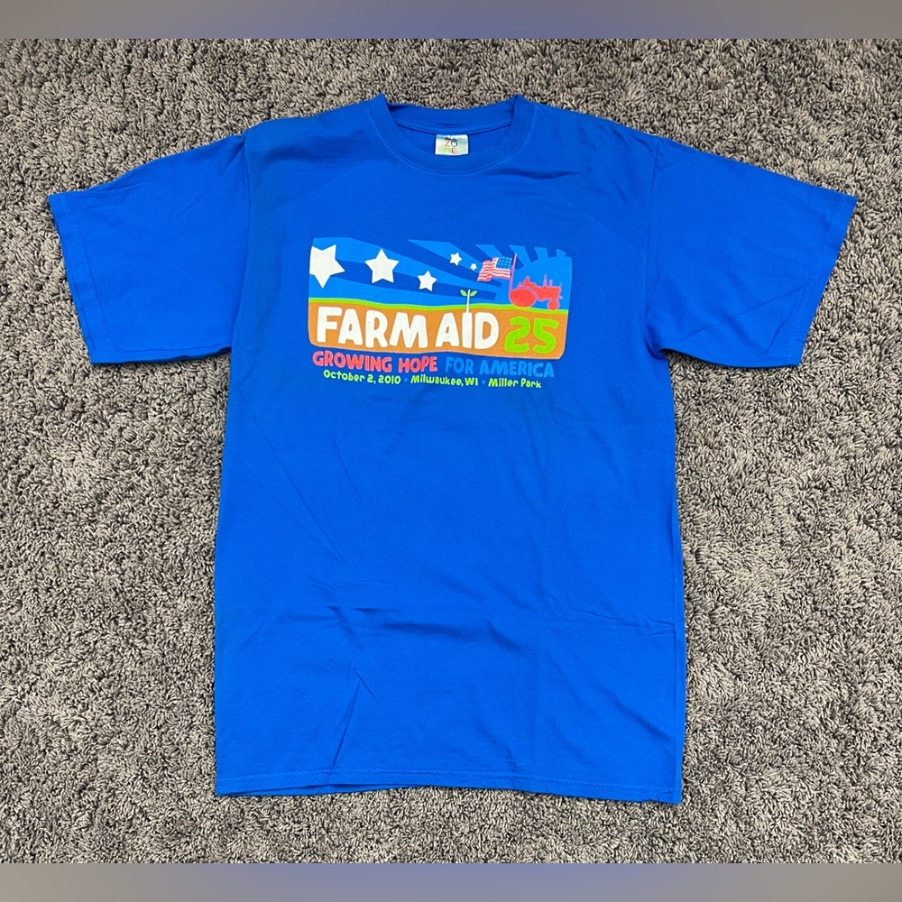 Farm Aid 25 Concert 2010 Tour WISC Size Medium Shirt Willie Nelson Dave Matthews